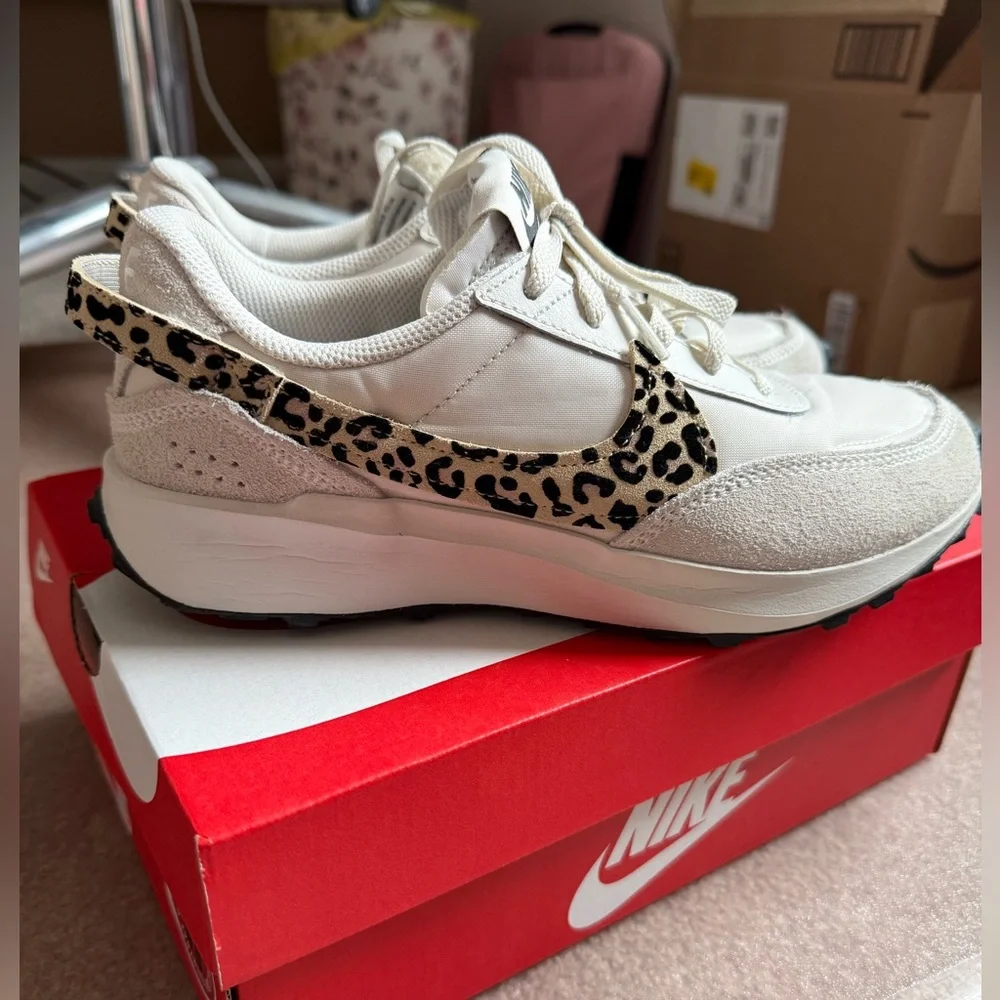 Nike Women's Waffle Debut Sneakers Leopard  - White and Black - Picture 5 of 6